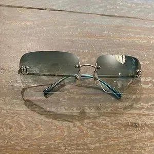 RARE CHANEL Rimless Sunglasses 4017 D Teal Gradient Rate A+ CHANEL 4017-D Rhinestone Sunglasses Rimless Teal Gradient  main image 2
